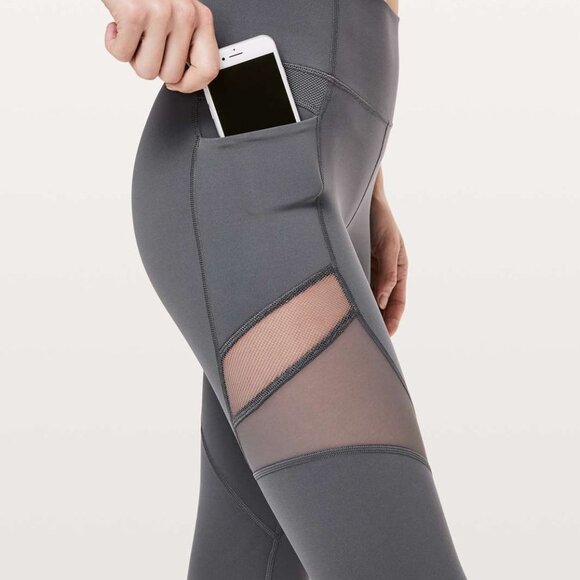 Lululemon Mesh In Motion Crop 23"Inseam Titanium Size 4 Athletic - Picture 4 of 8
